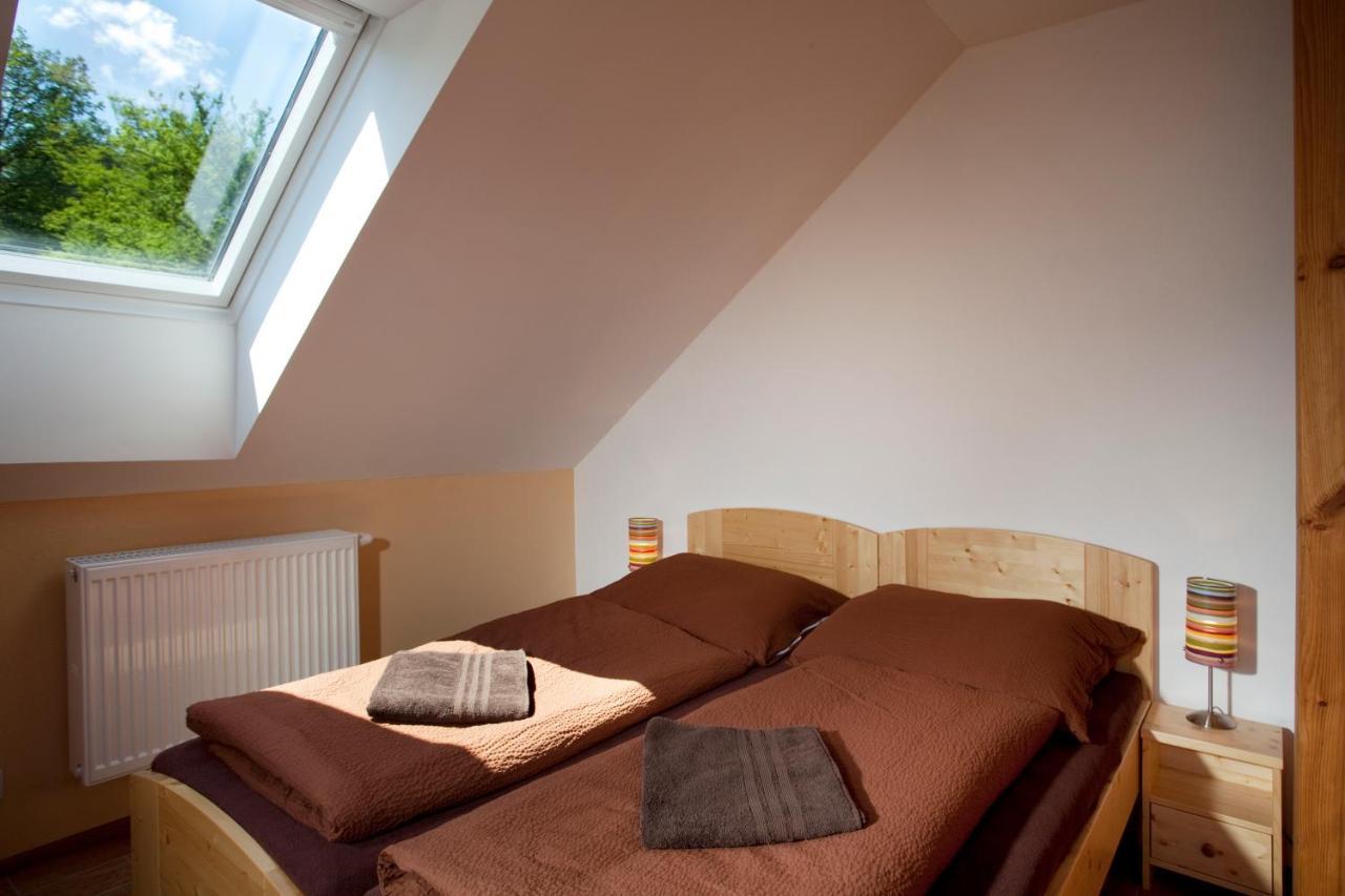 Pod Bresteckou Skalou Břestek Exterior foto